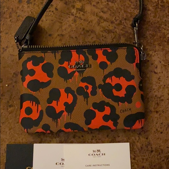 Coach wristlet watch - Picture 3 of 4